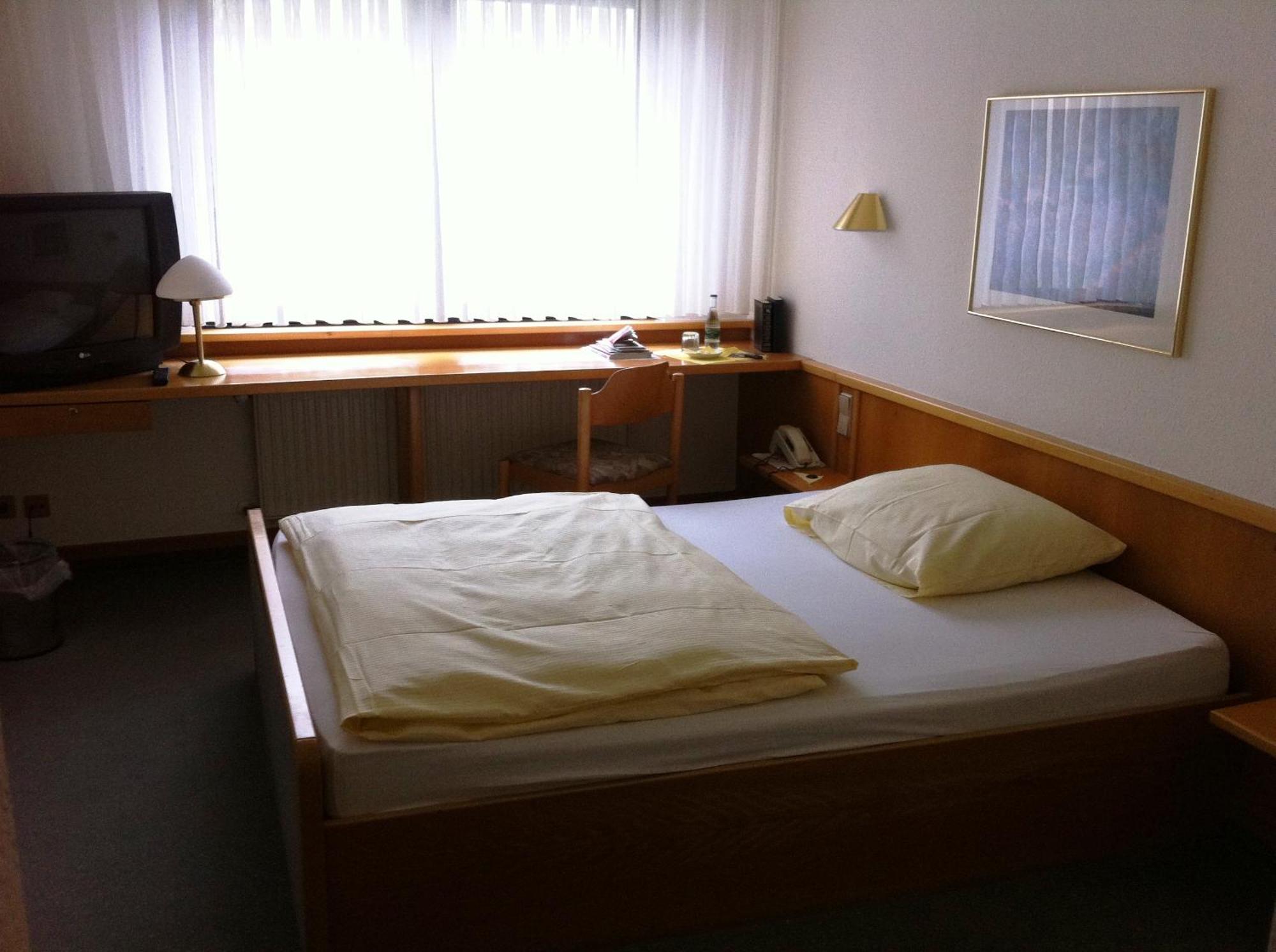 Hotel Pfaelzer Hof, Zum Schokoladengiesser Rodalben Quarto foto